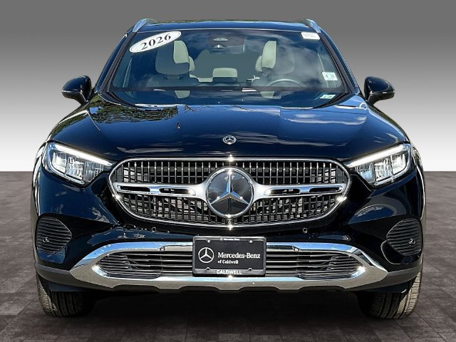 Used 2026 Mercedes-Benz GLC 300 4MATIC image 2