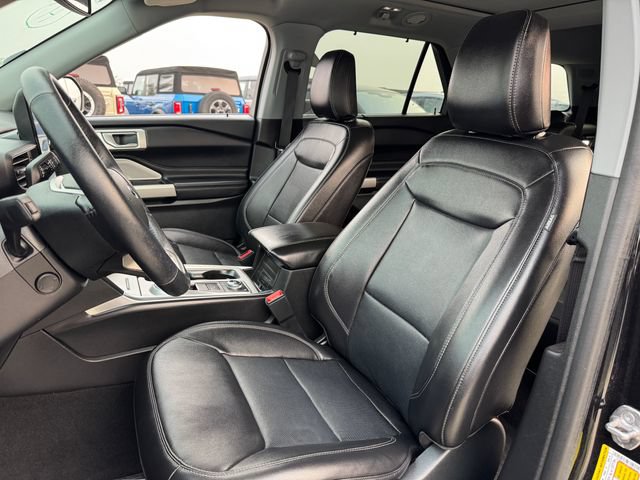 Certified 2023 Ford Explorer Limited w/ Limited Technology Package AWD/4WD image 7
