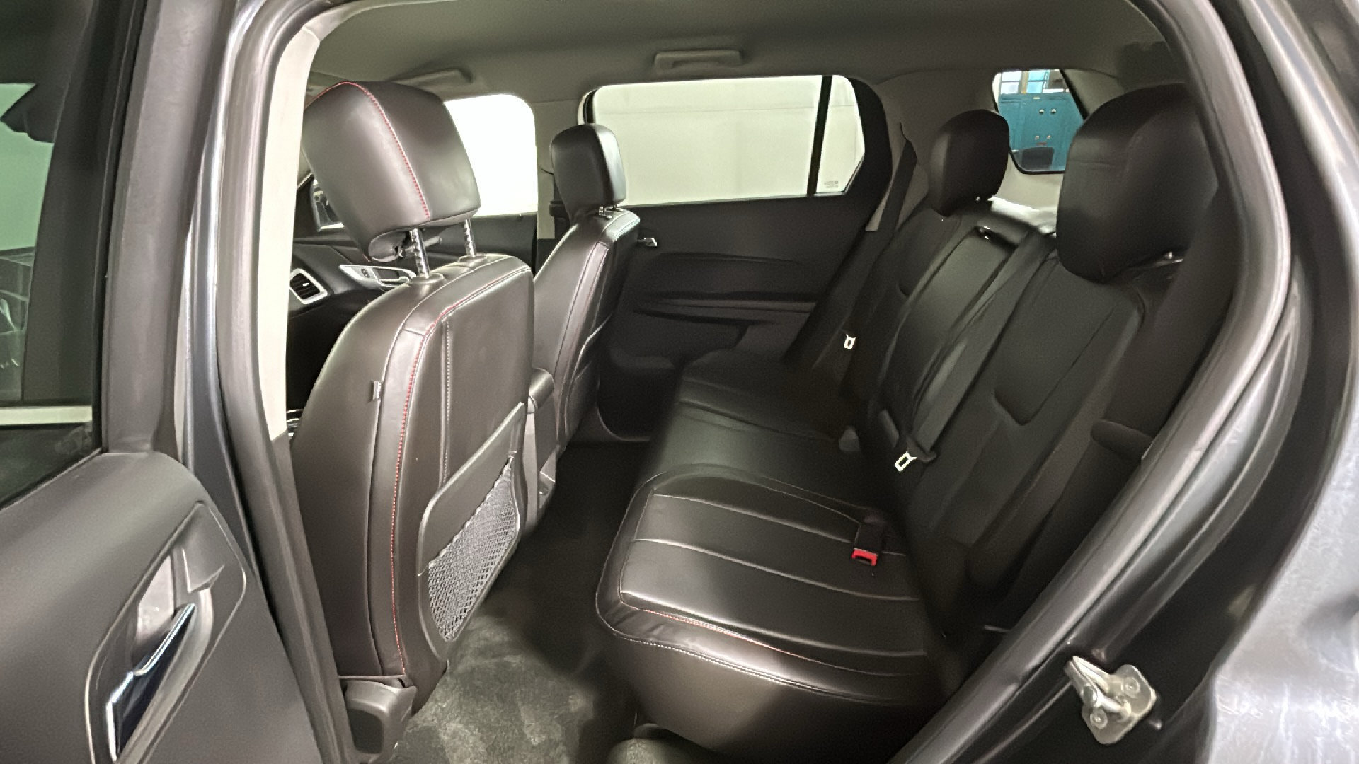 Used 2013 GMC Terrain SLT FWD image 31