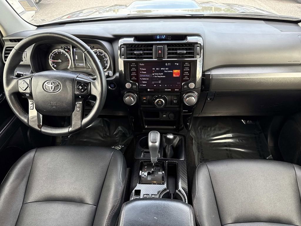Used 2022 Toyota 4Runner TRD Off-Road Premium AWD/4WD image 22