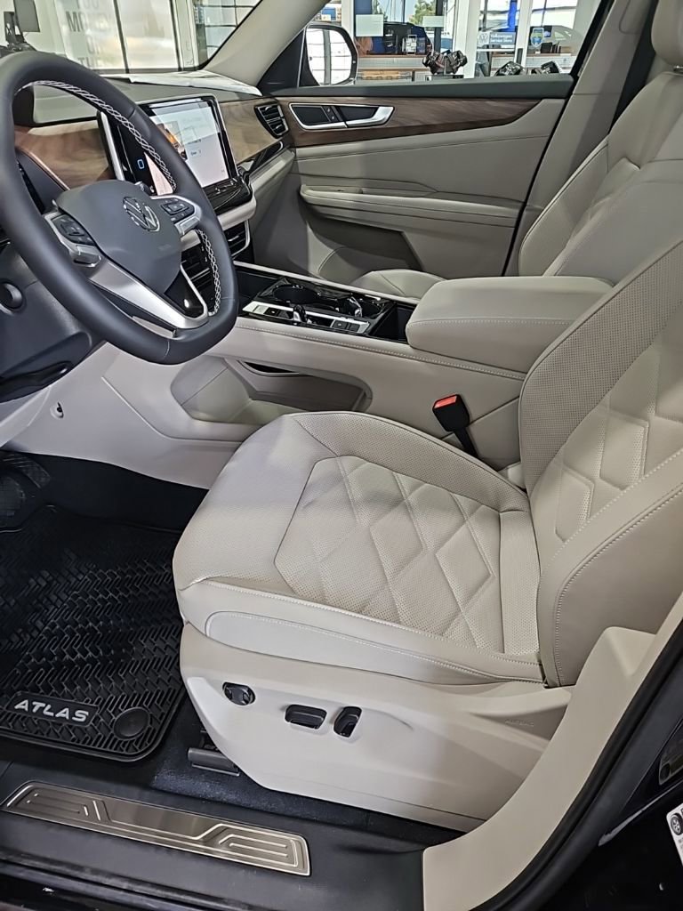 New 2026 Volkswagen Atlas SE image 31