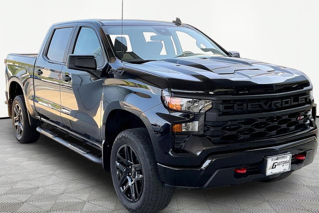 Used 2023 Chevrolet Silverado 1500 Custom Trail Boss w/ LPO, Dark Essentials Package