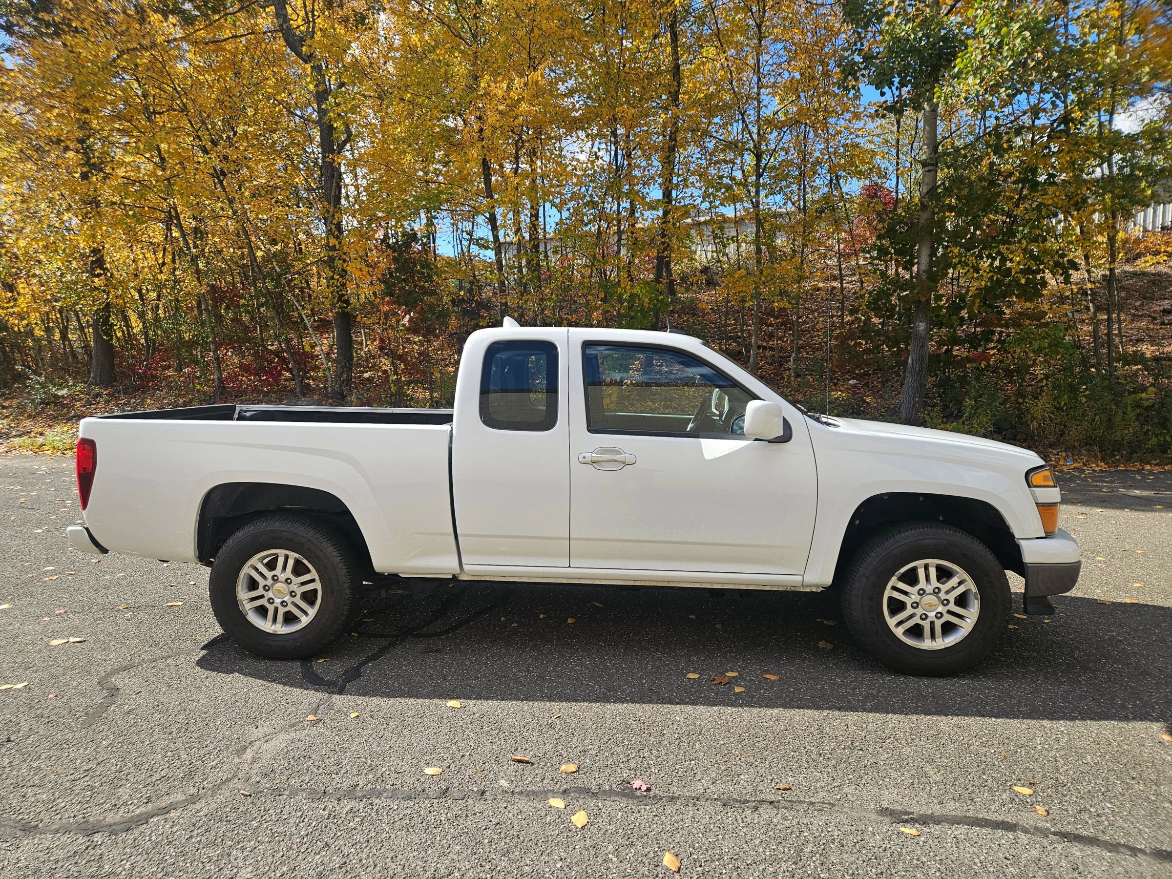 Used 2012 Chevrolet Colorado W/T w/ Power Convenience Package image 3