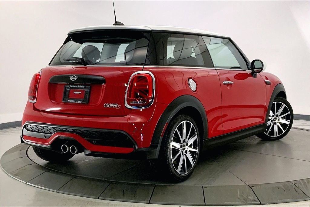 Used 2023 MINI Cooper S w/ Signature Upholstery Package image 12
