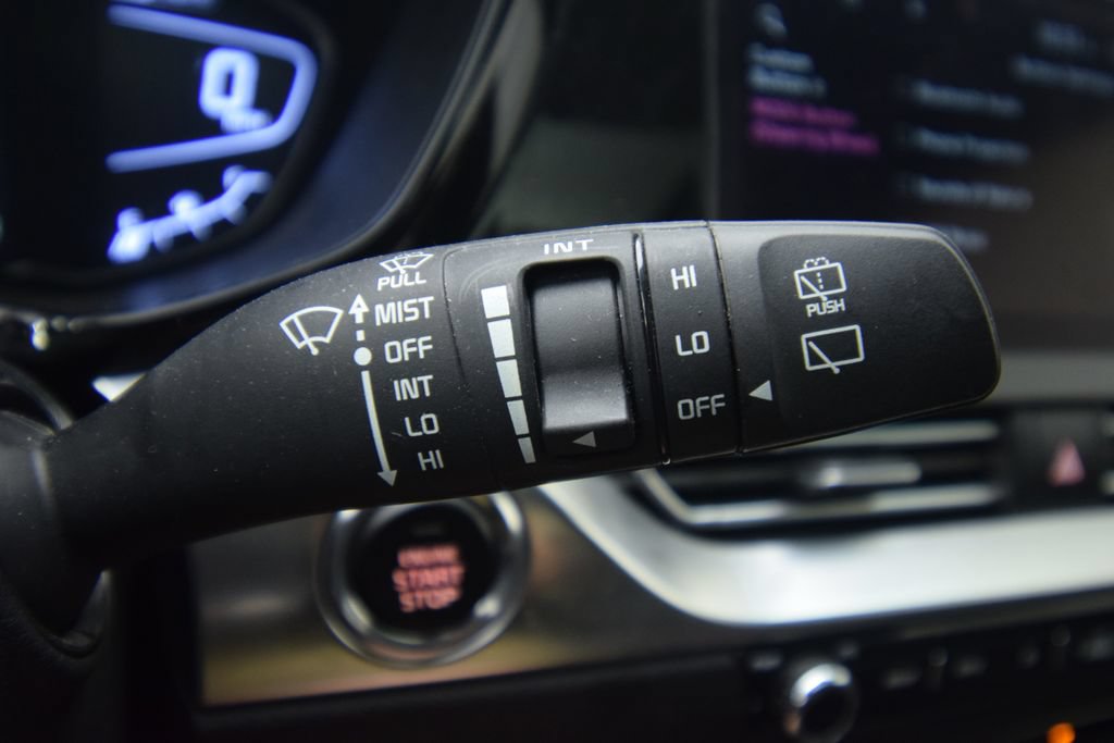 Used 2022 Kia Niro Touring Special Edition FWD image 38