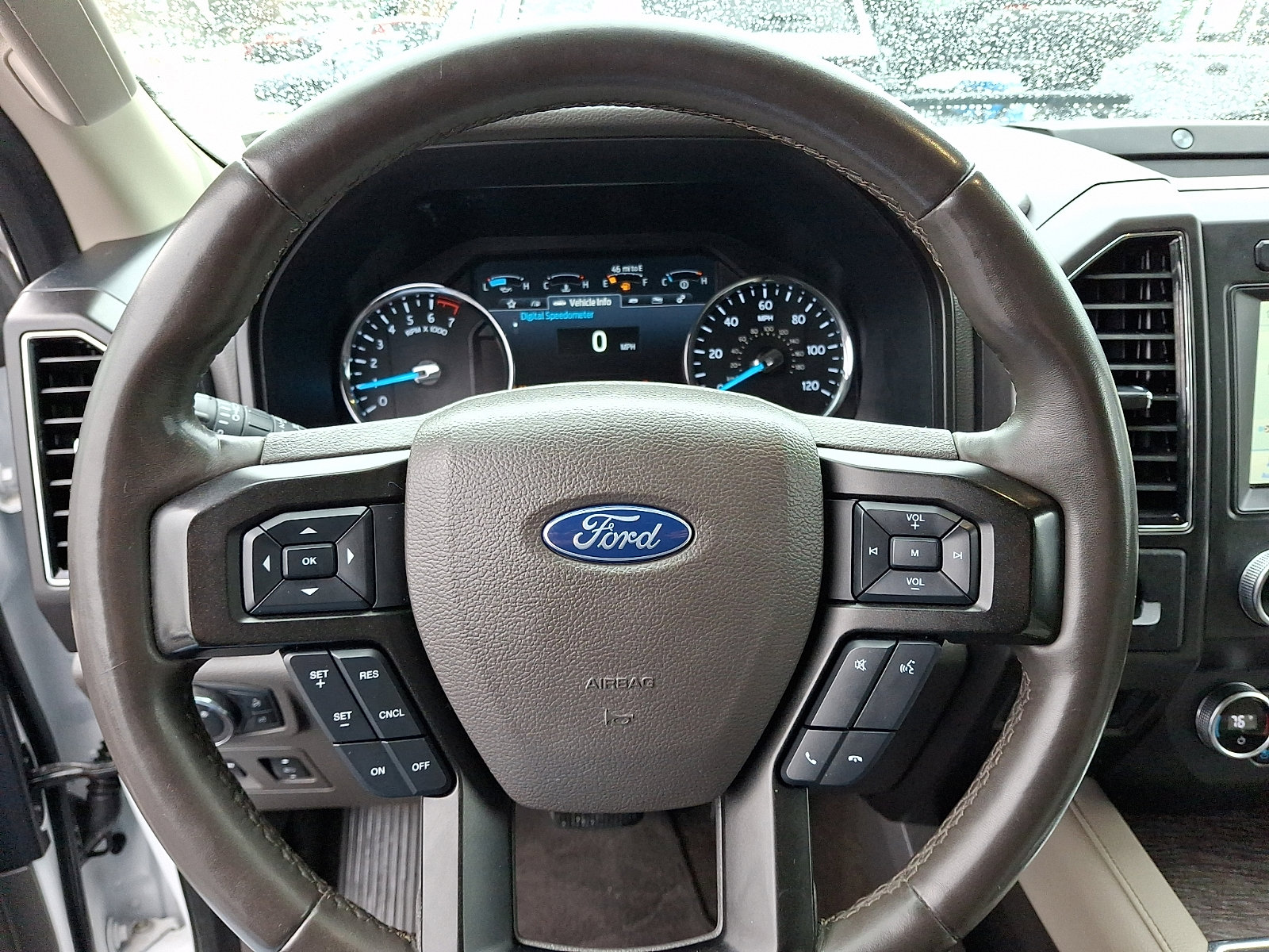 Used 2020 Ford Expedition Limited image 21
