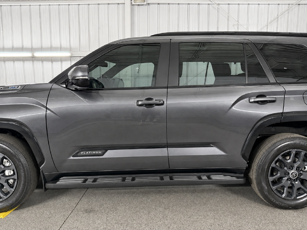 Used 2024 Toyota Sequoia Platinum AWD/4WD image 15