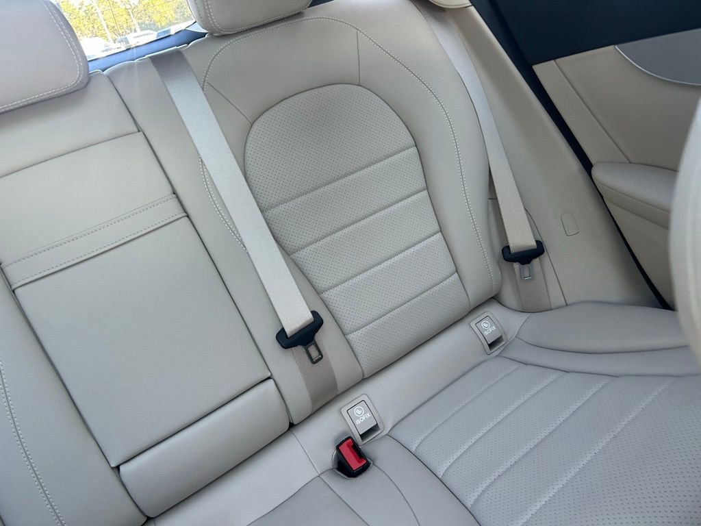 Used 2019 Mercedes-Benz GLC 300 4MATIC image 14