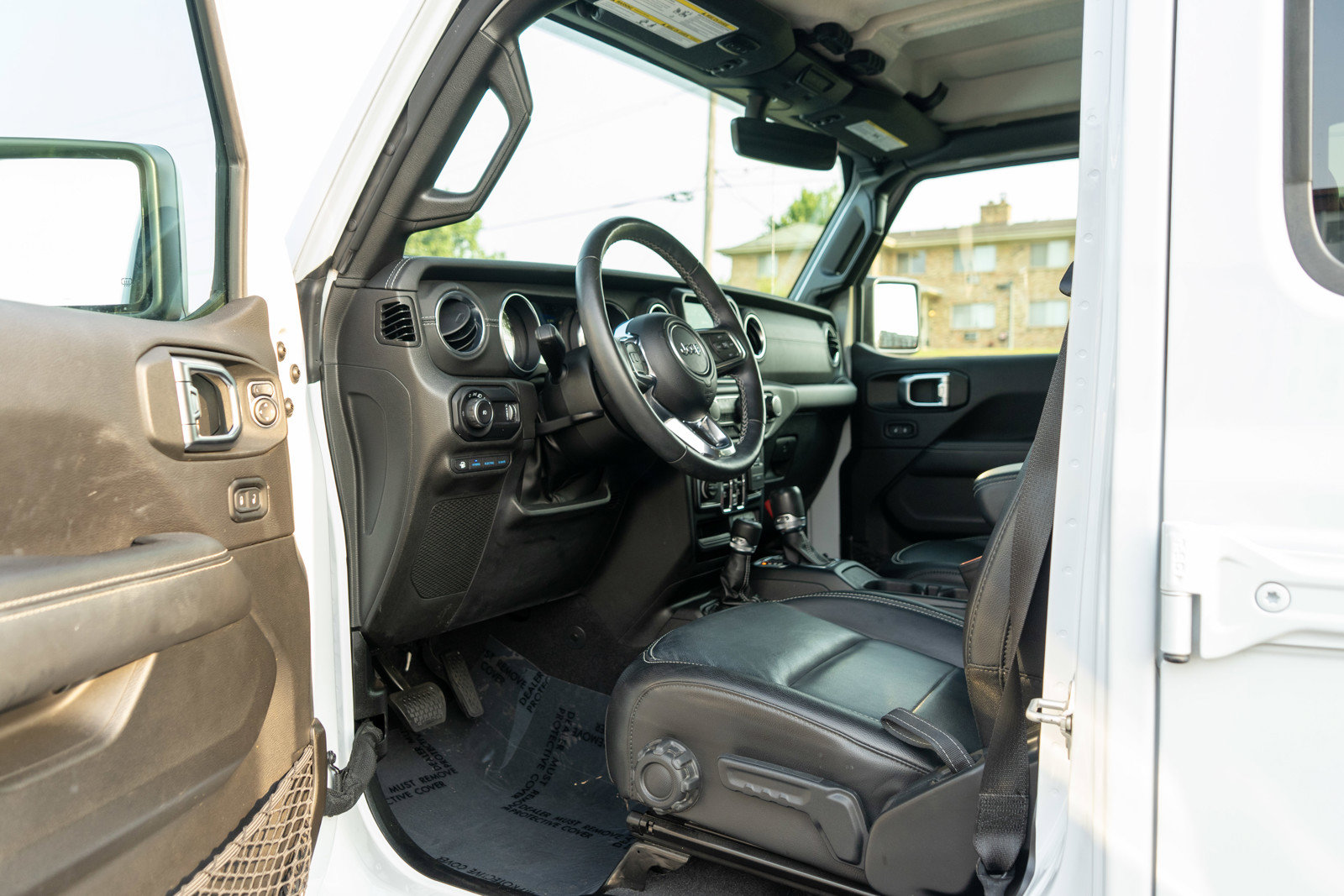 Used 2023 Jeep Wrangler Unlimited Sahara w/ Cold Weather Group AWD/4WD image 14