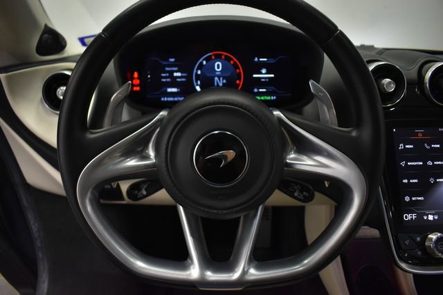 Used 2020 McLaren GT image 10