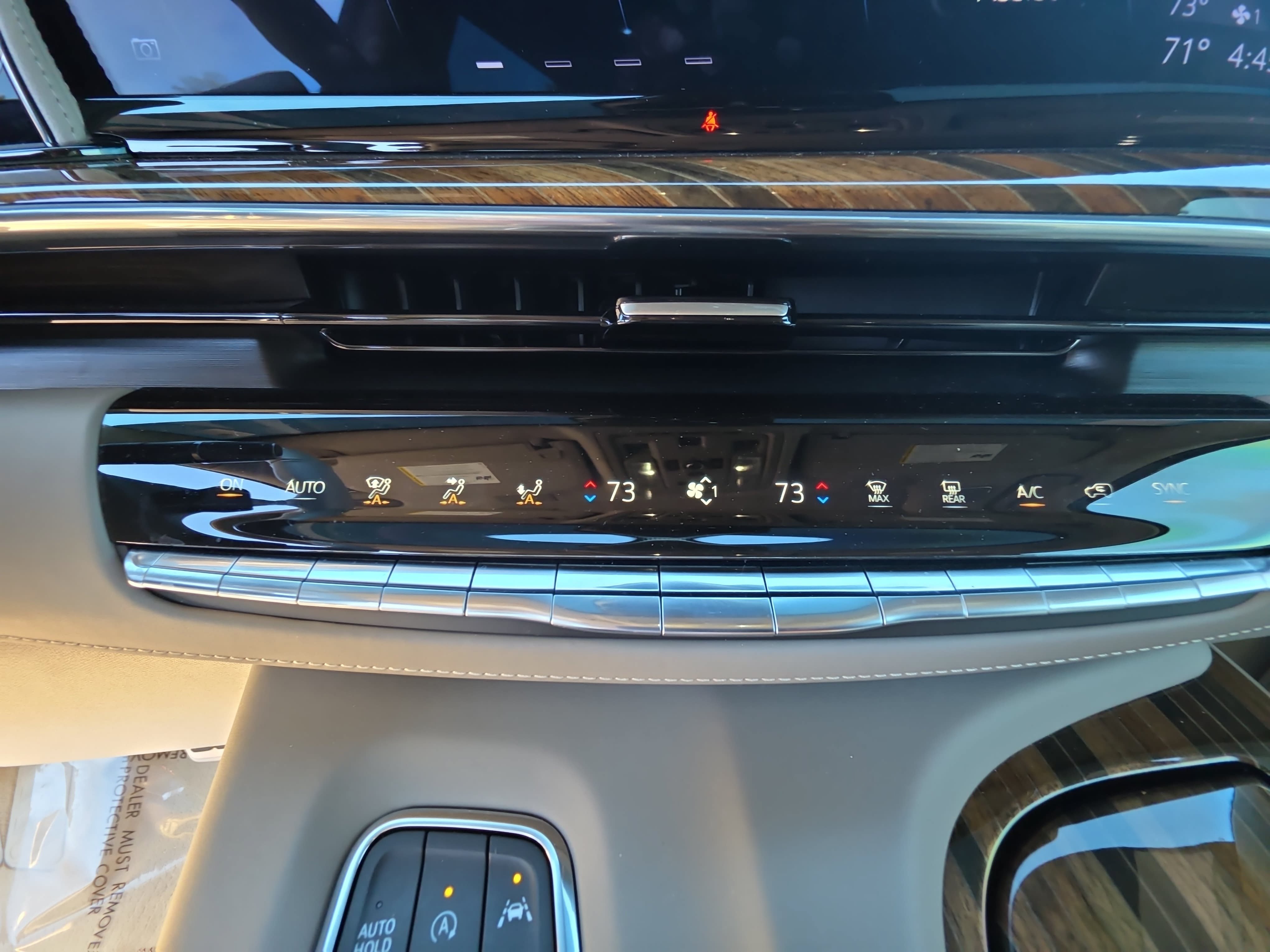 Used 2023 Cadillac Escalade Sport Platinum w/ LPO, ONYX Package AWD/4WD image 22