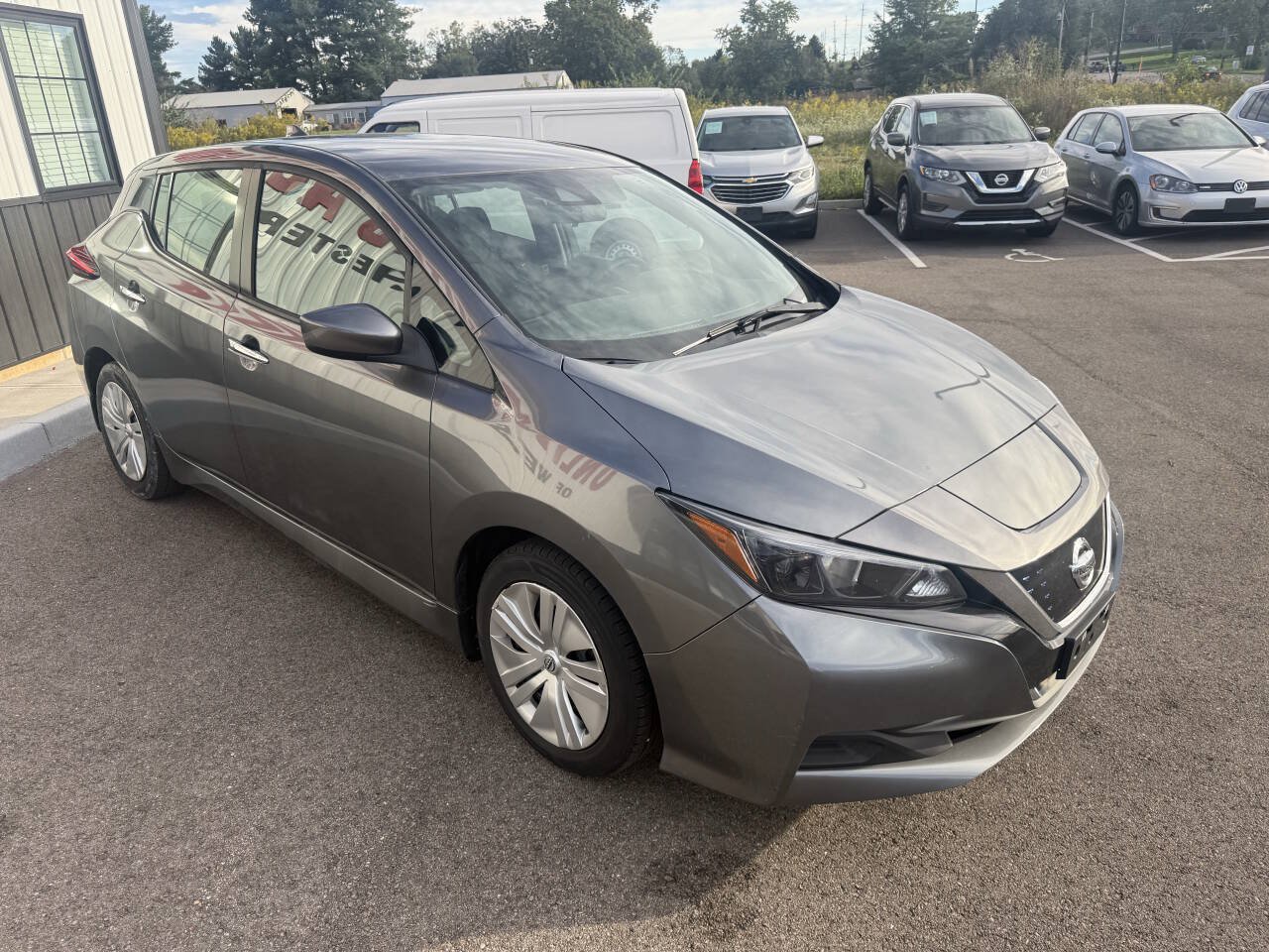 Used 2022 Nissan Leaf S FWD image 5