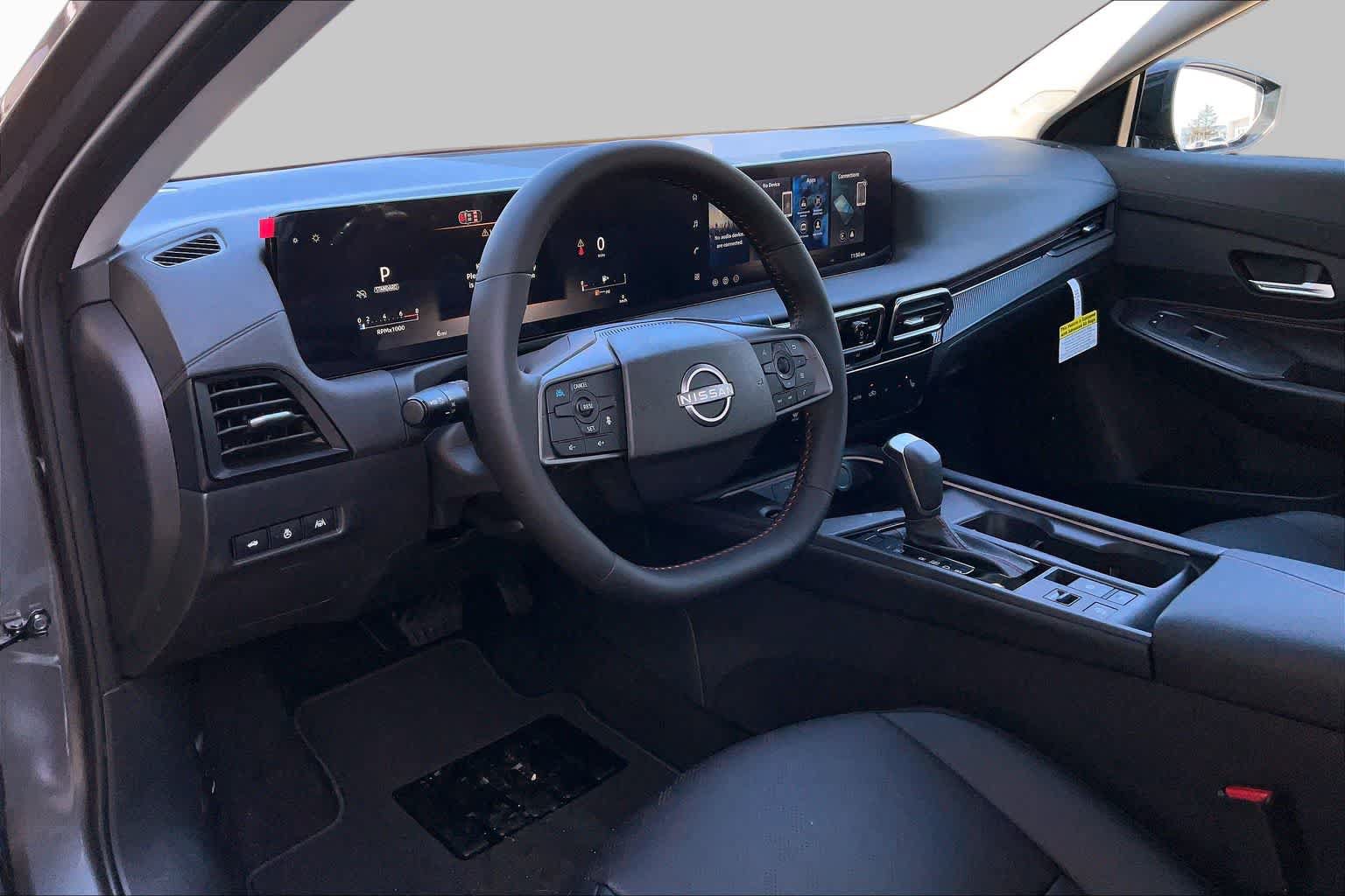 New 2026 Nissan Sentra SR w/ SR Premium Package FWD image 8