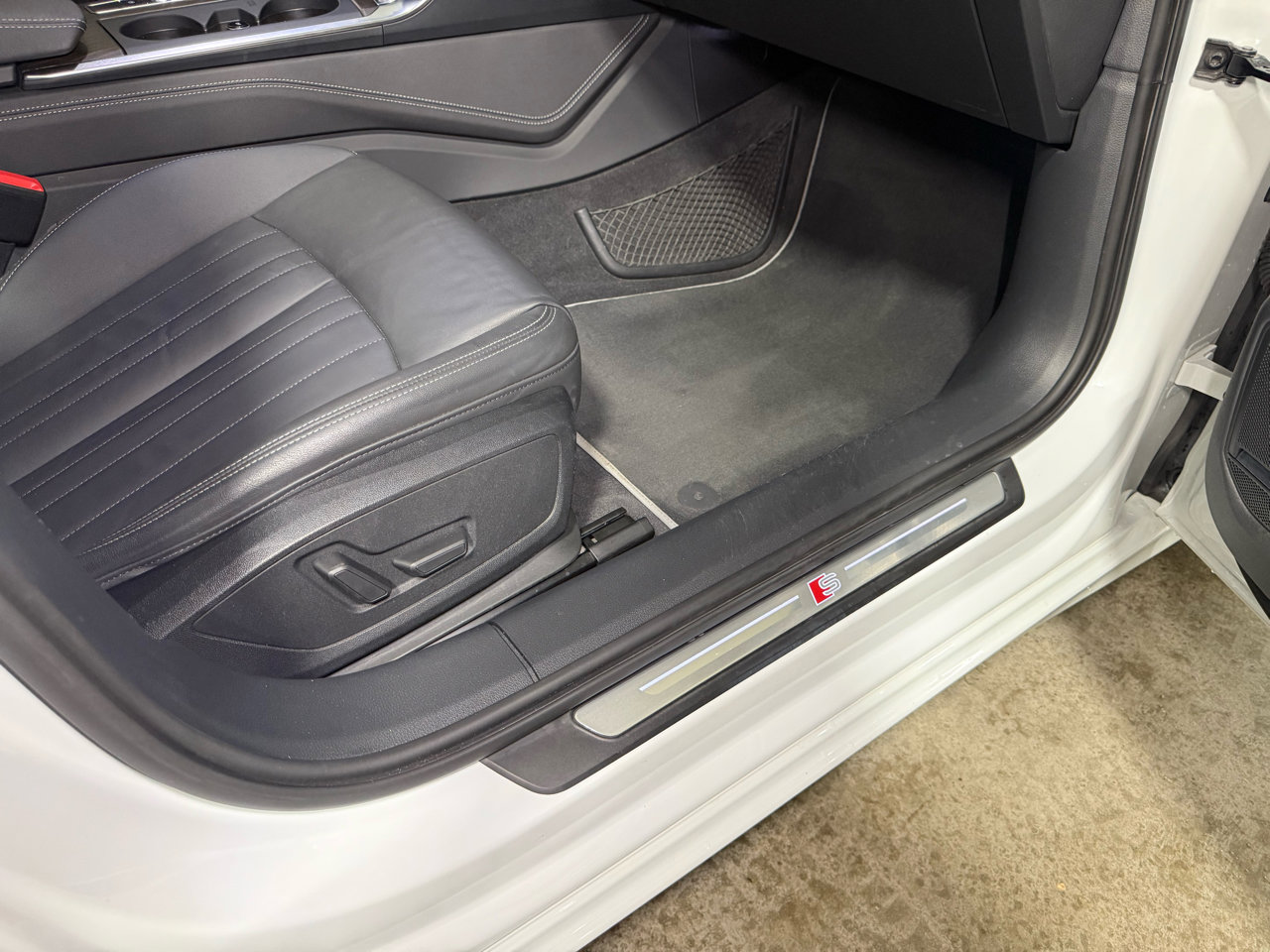 Used 2019 Audi A6 3.0T Premium Plus w/ Premium Plus Package image 32