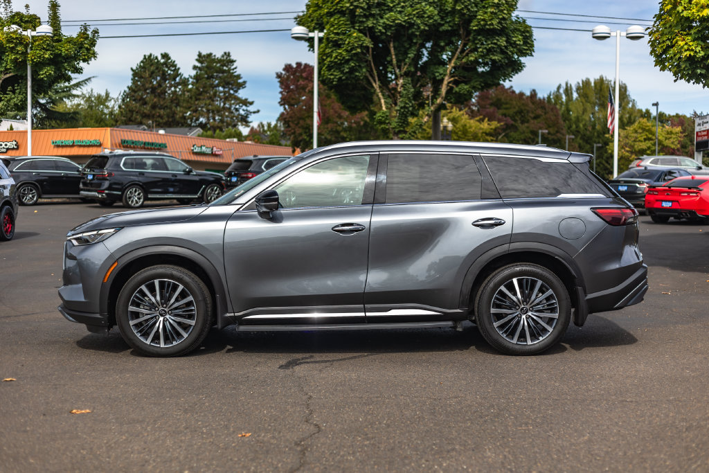 Used 2023 INFINITI QX60 Sensory AWD/4WD image 10