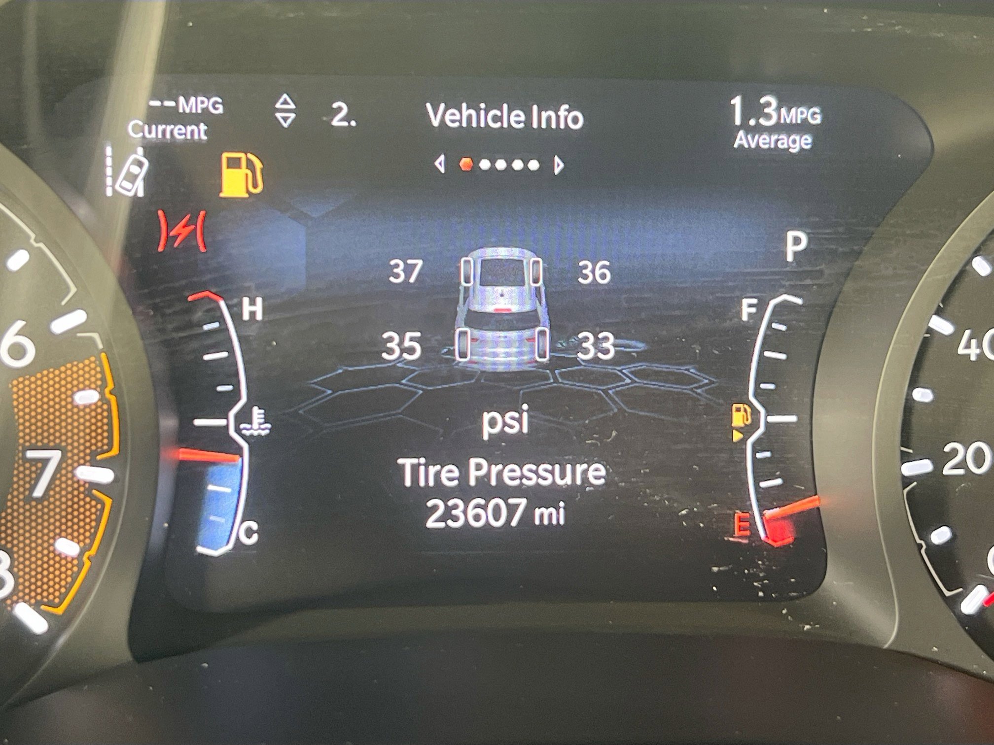 Used 2022 Jeep Compass Trailhawk w/ Trailhawk Convenience Group image 12