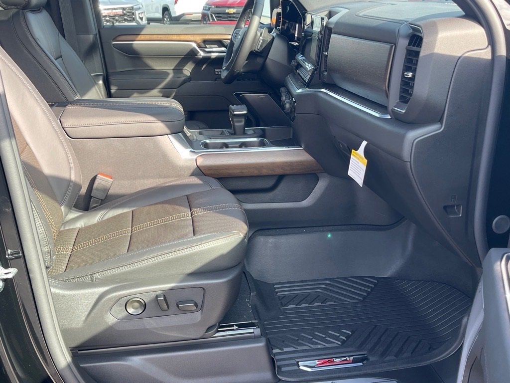New 2026 Chevrolet Silverado 1500 High Country w/ Midnight Edition image 22