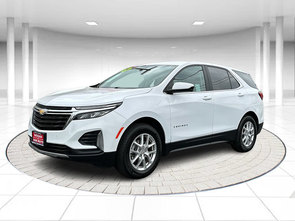 Used 2024 Chevrolet Equinox LT FWD image 1