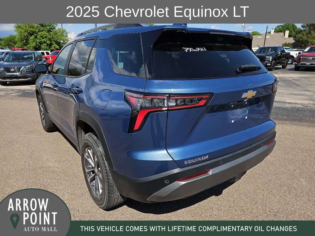 Used 2025 Chevrolet Equinox LT w/ Convenience Package II FWD image 9