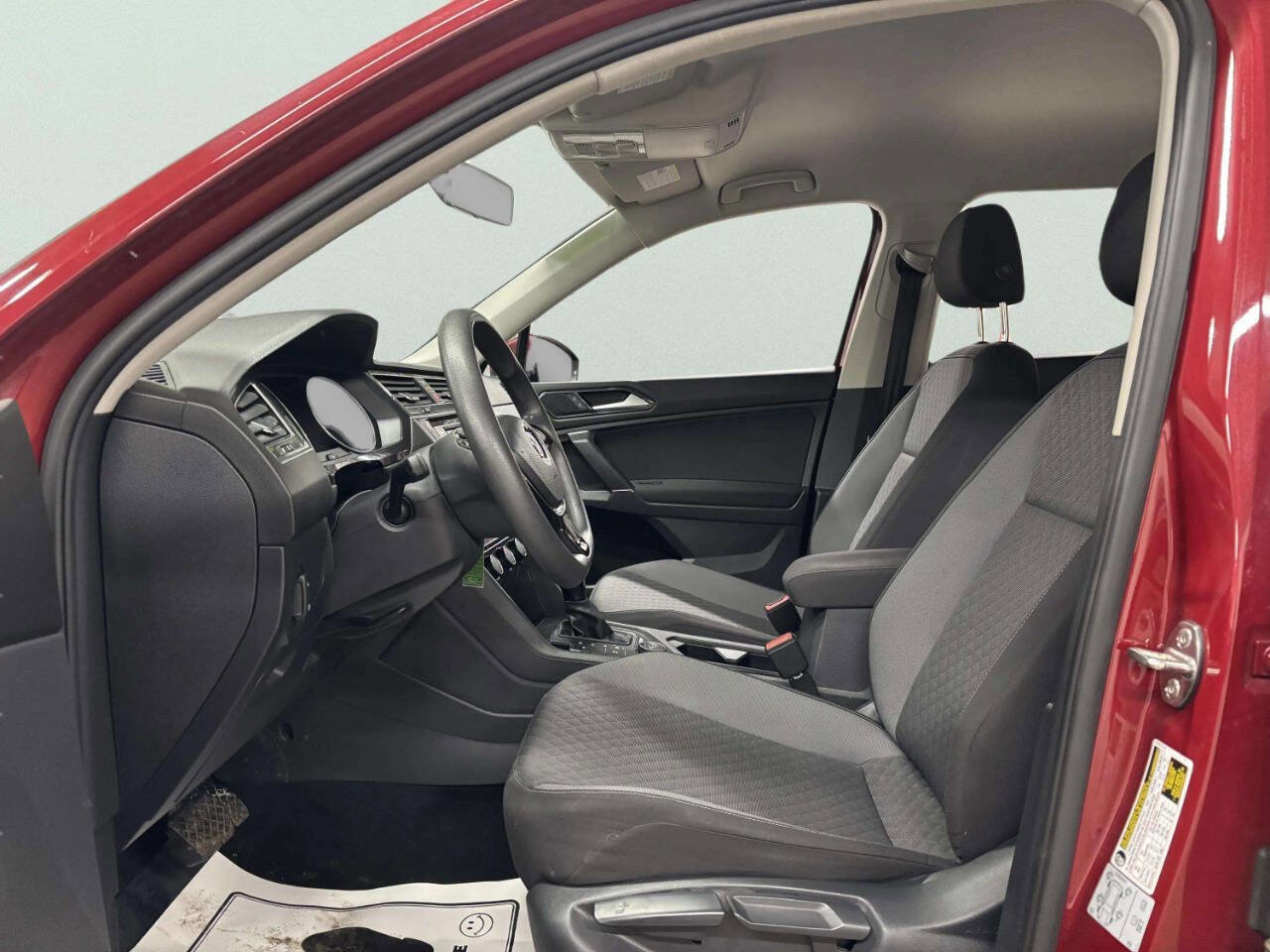 Used 2018 Volkswagen Tiguan S w/ 3rd Row Seat Package image 12