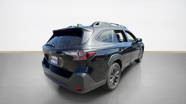 Used 2025 Subaru Outback Onyx Edition AWD/4WD image 3