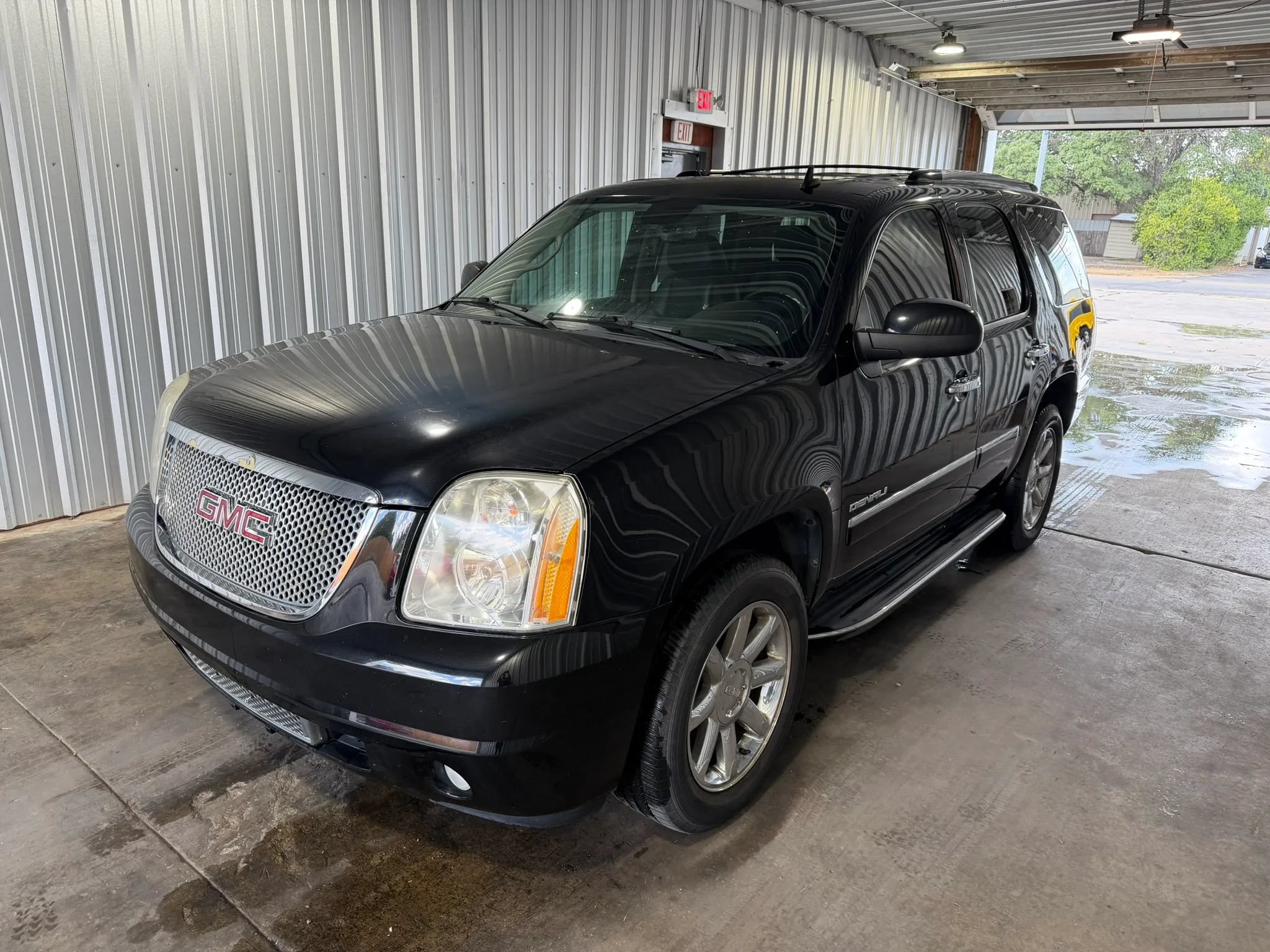 Used 2011 GMC Yukon Denali