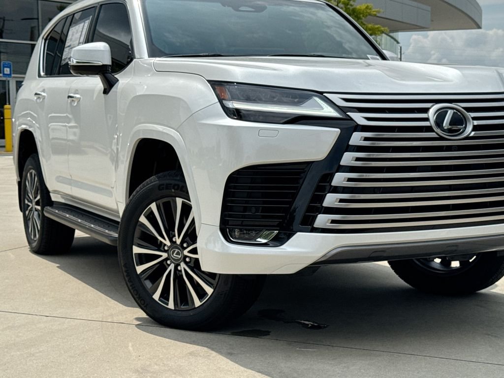 New 2026 Lexus LX 600 4WD w/ Interior Upgrade Package image 9