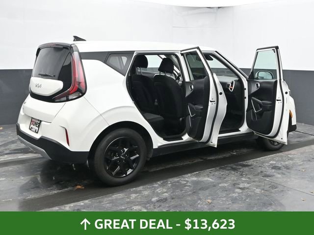 Used 2023 Kia Soul LX w/ Option Group 015 image 56
