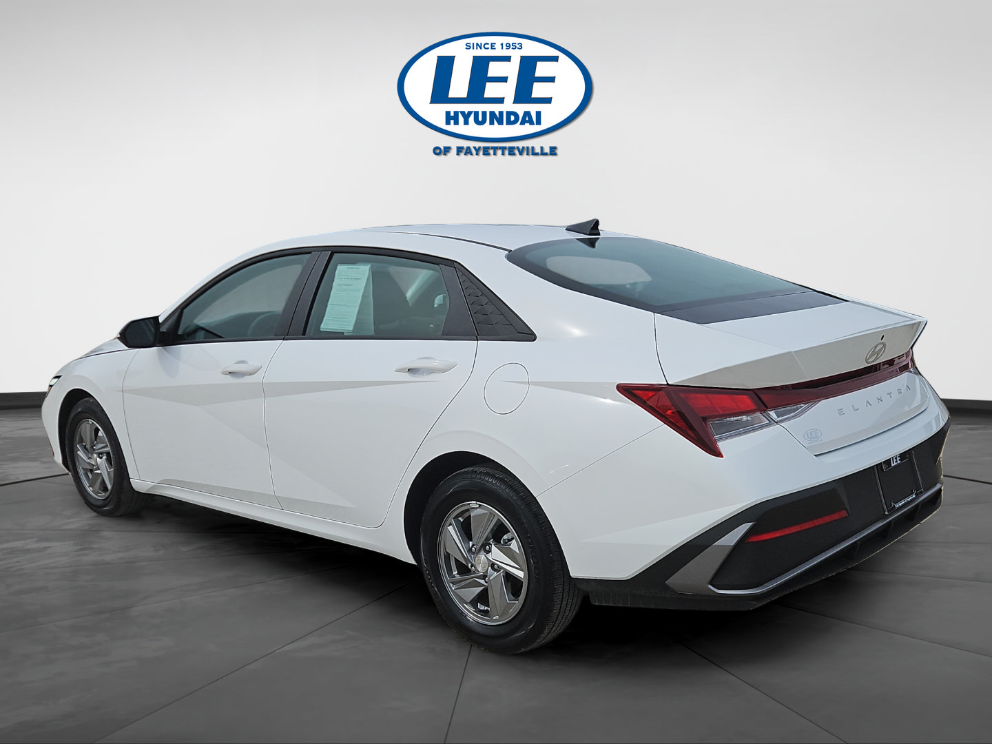 Certified 2026 Hyundai Elantra SE FWD image 5