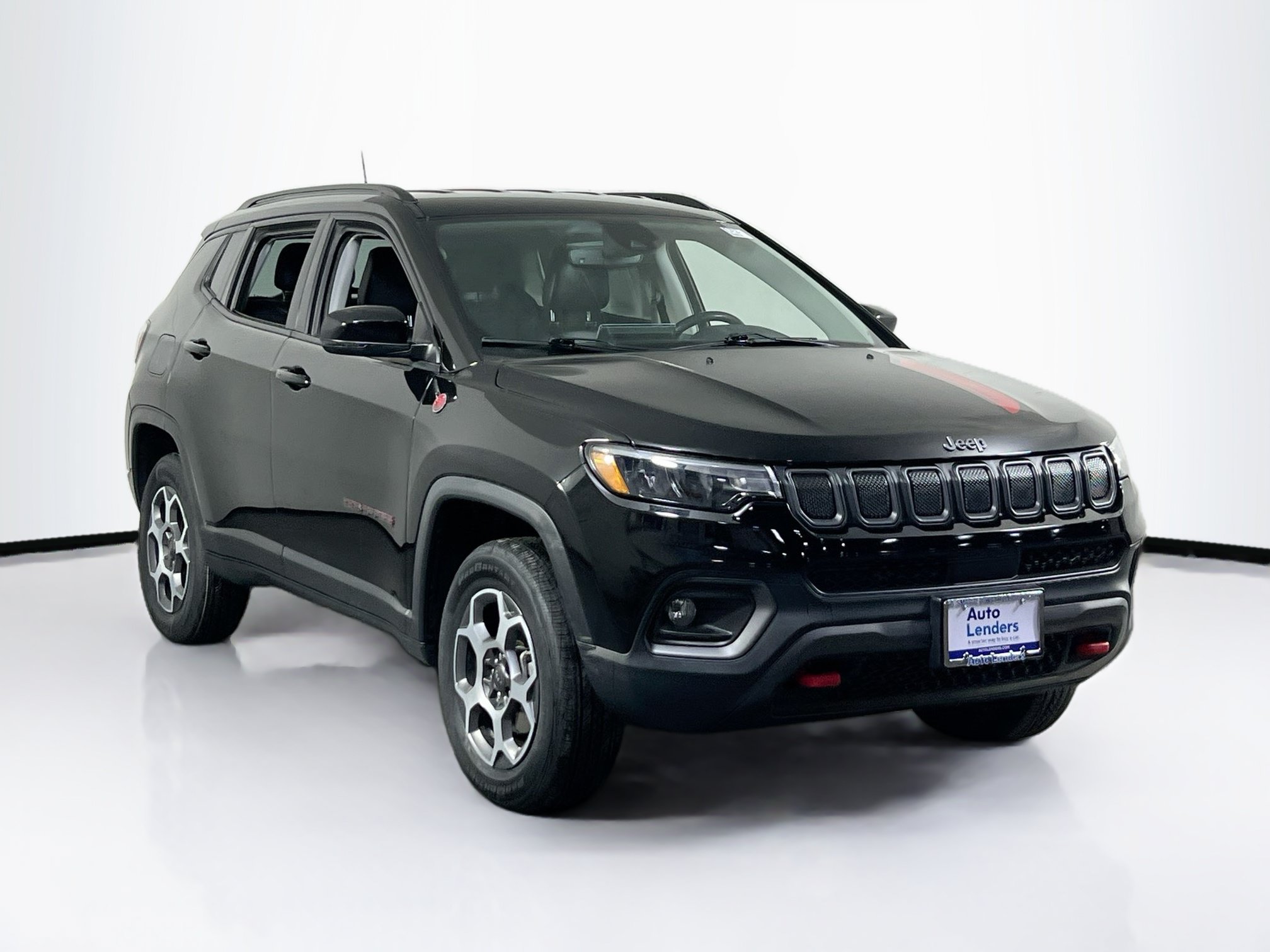 Used 2022 Jeep Compass Trailhawk w/ Trailhawk Convenience Group AWD/4WD image 3