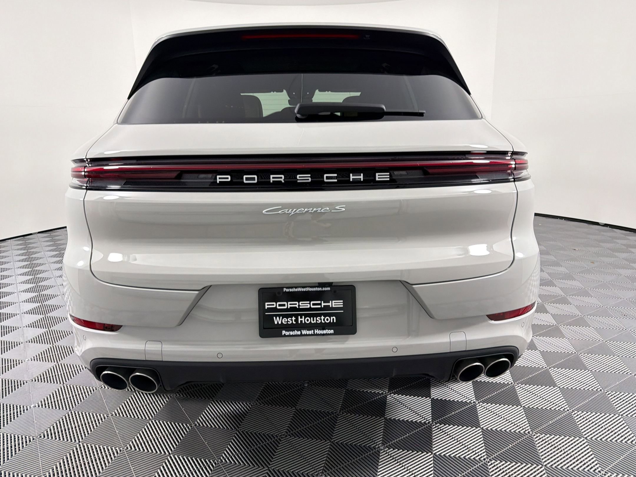 New 2026 Porsche Cayenne S AWD/4WD image 8