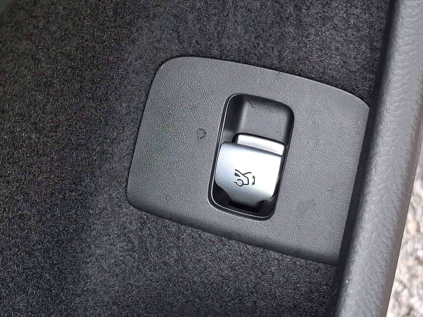 Certified 2024 Mercedes-Benz E 350 4MATIC Sedan image 23