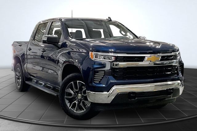Used 2023 Chevrolet Silverado 1500 LT AWD/4WD image 12