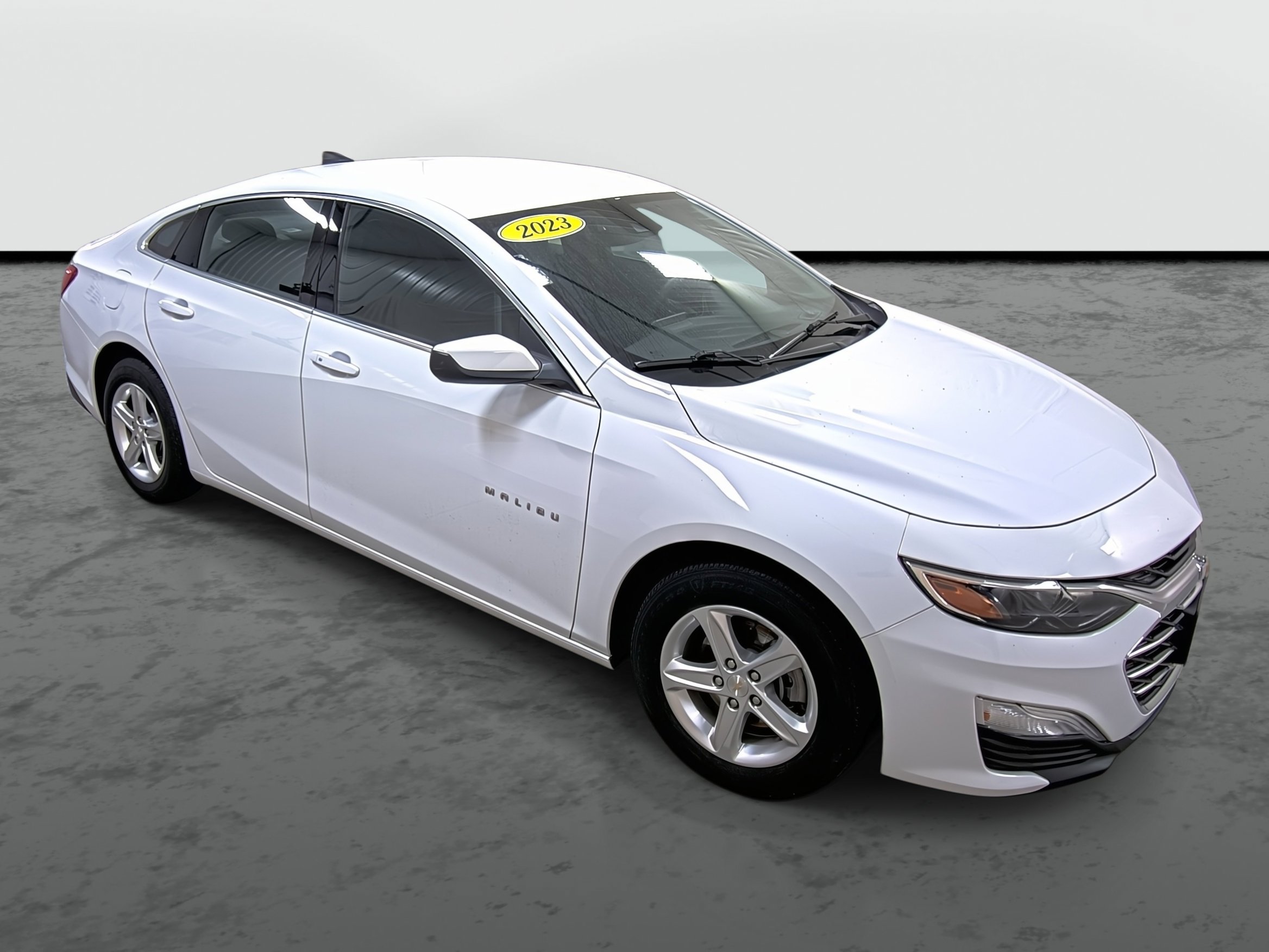 Used 2023 Chevrolet Malibu LS w/ Driver Confidence Package image 5
