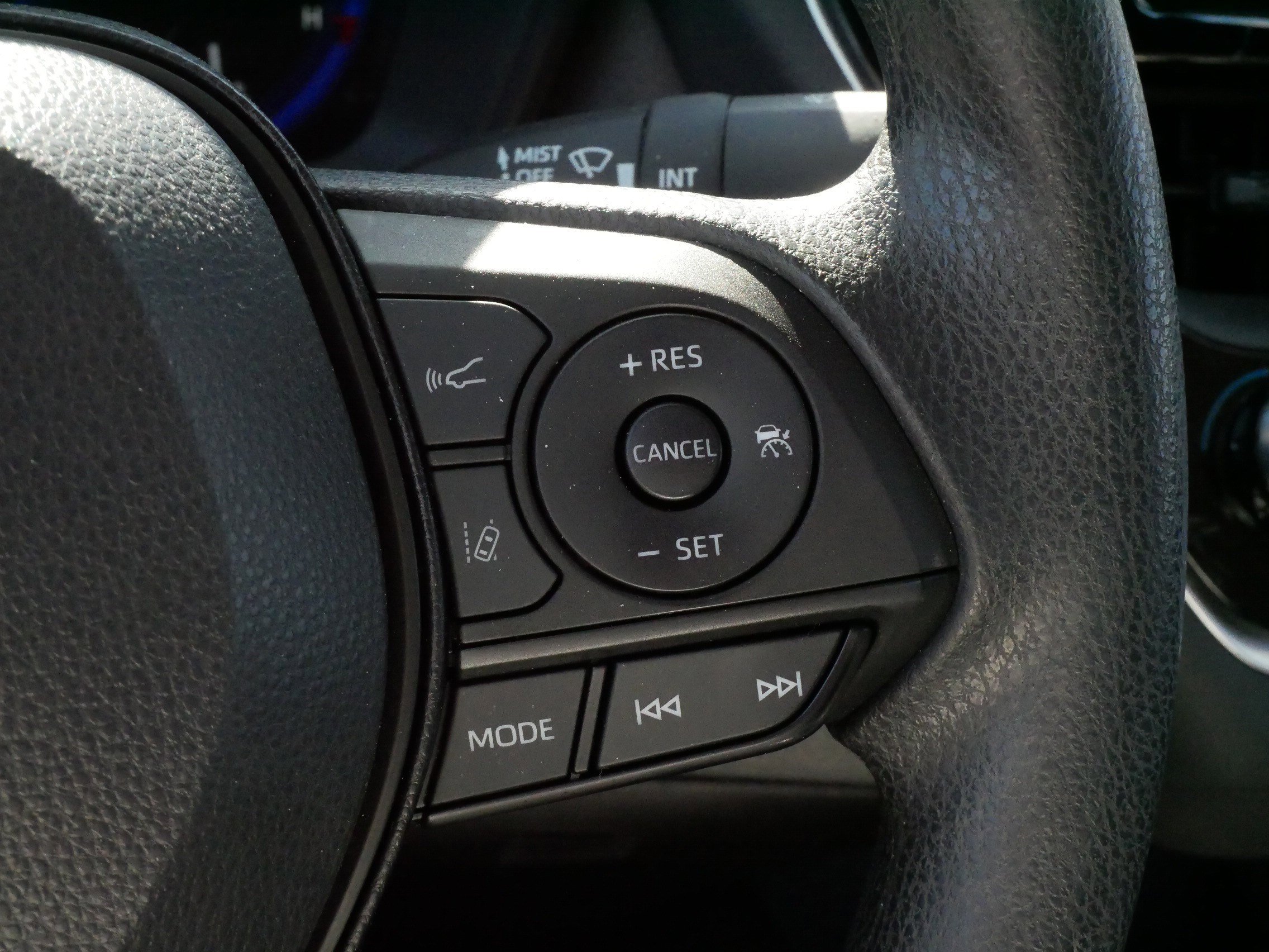 Certified 2022 Toyota Corolla LE FWD image 25