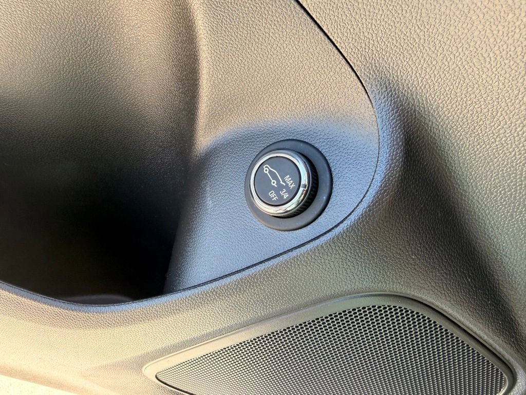 Used 2022 Buick Encore GX Select AWD/4WD image 25
