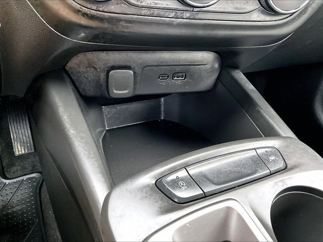 Used 2025 Chevrolet Trax RS image 24