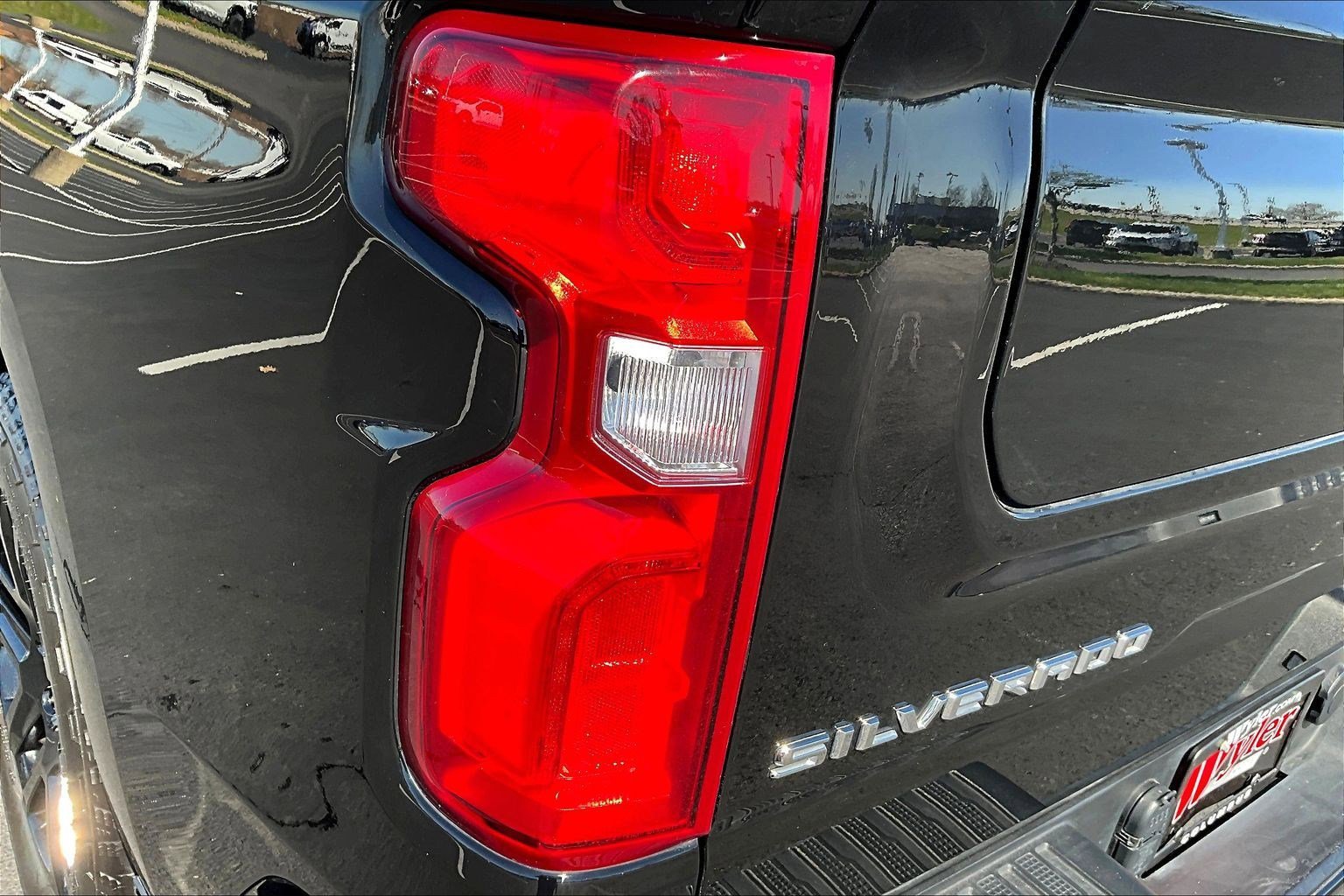 Used 2022 Chevrolet Silverado 1500 RST AWD/4WD image 24