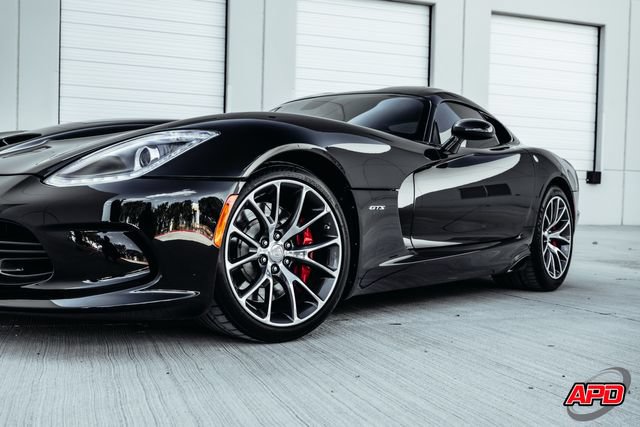 Used 2014 SRT Viper GTS w/ GTS Laguna Interior Package RWD image 31