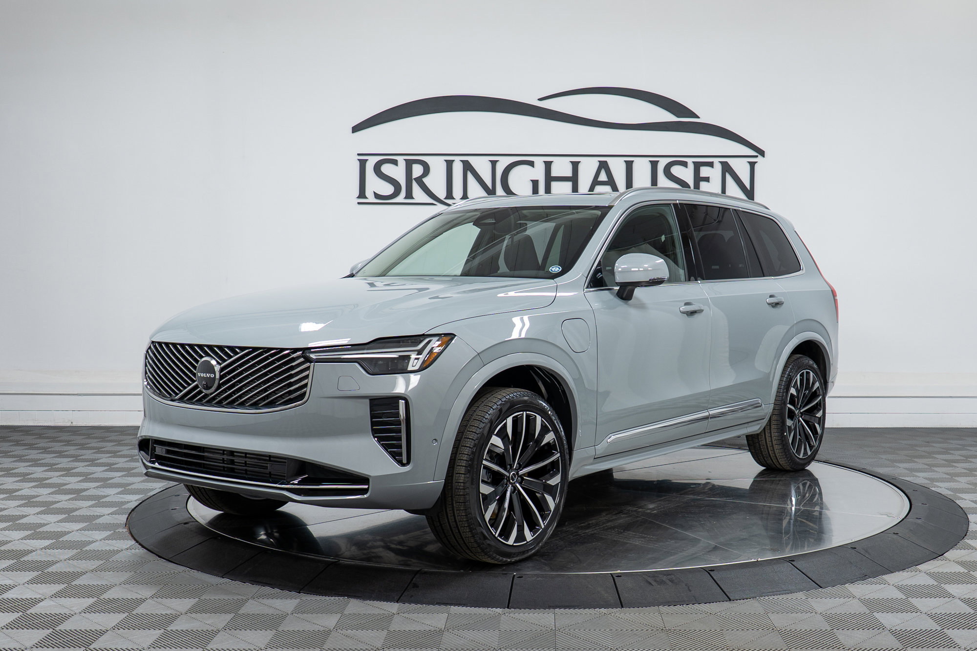 New 2026 Volvo XC90 T8 Plus w/ Protection Package Premier
