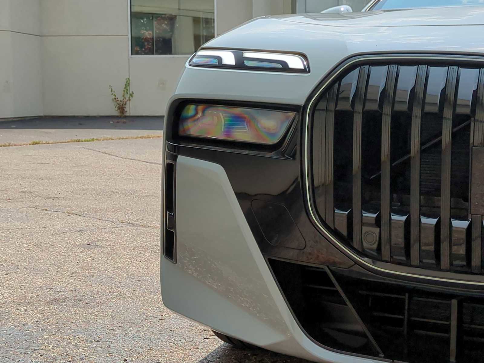 New 2025 BMW 740i xDrive AWD/4WD image 11