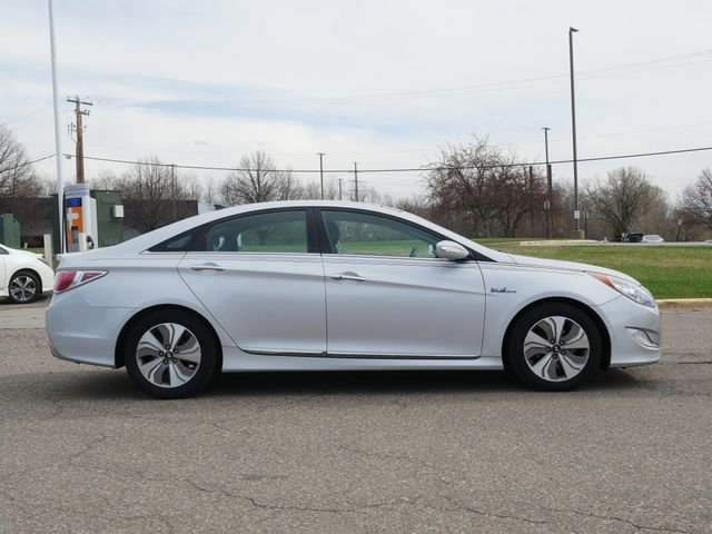 Used 2014 Hyundai Sonata Limited w/ Panoramic Sunroof Package 02 image 8