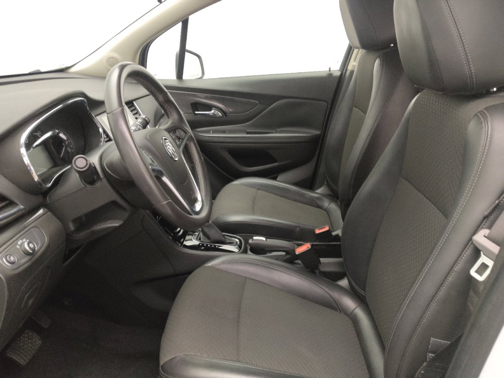 Used 2020 Buick Encore Preferred image 17