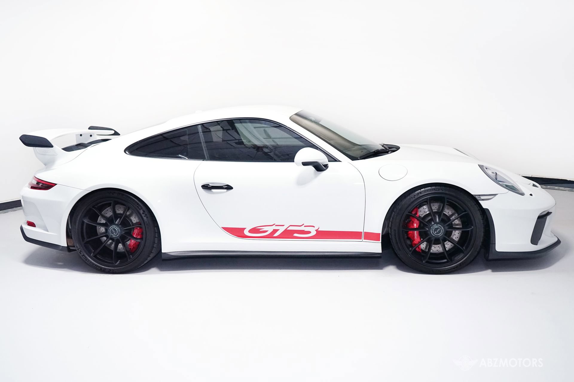 Used 2018 Porsche 911 GT3 RWD image 4