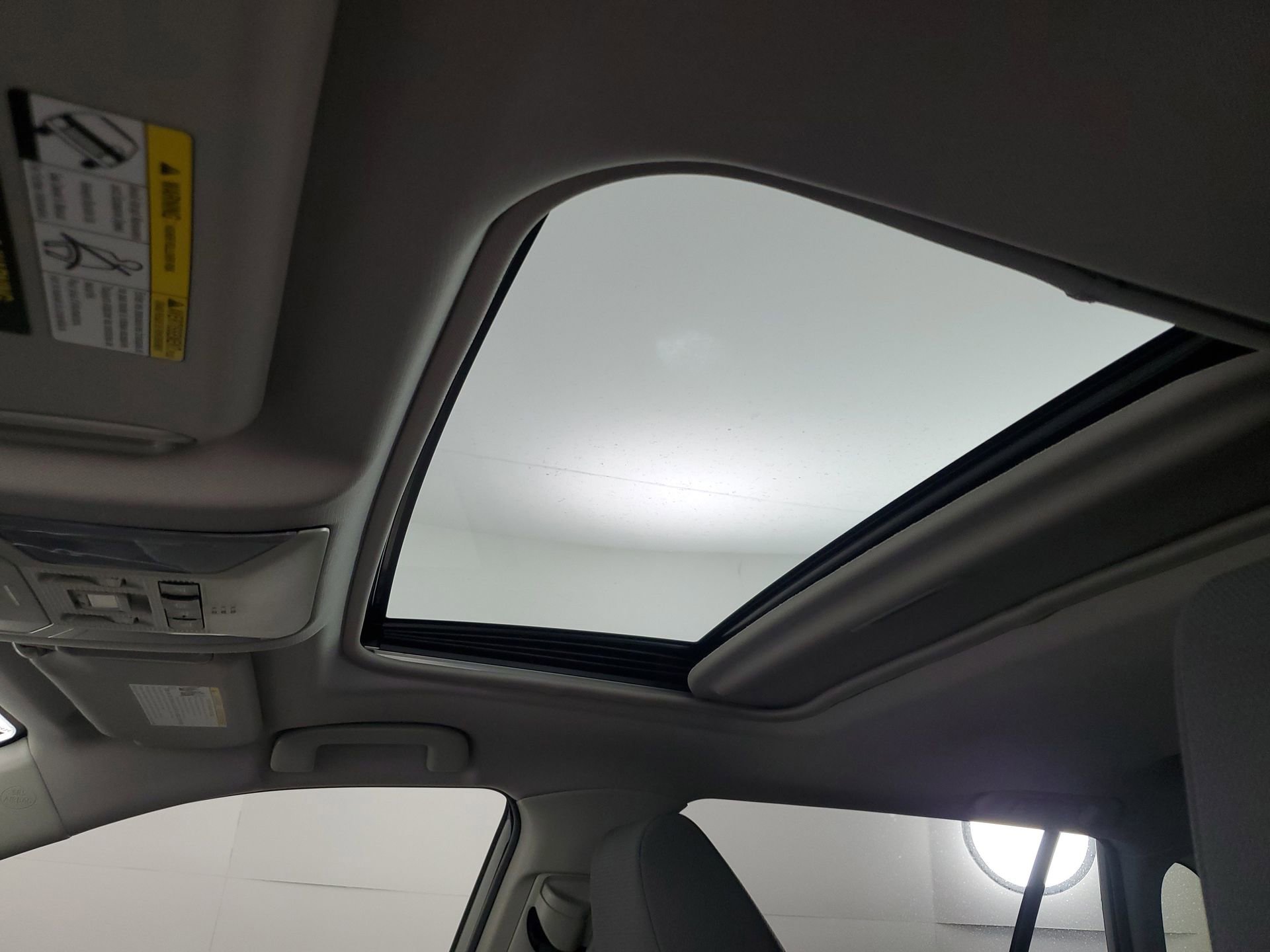 Used 2019 Toyota RAV4 XLE w/ Convenience Package image 46