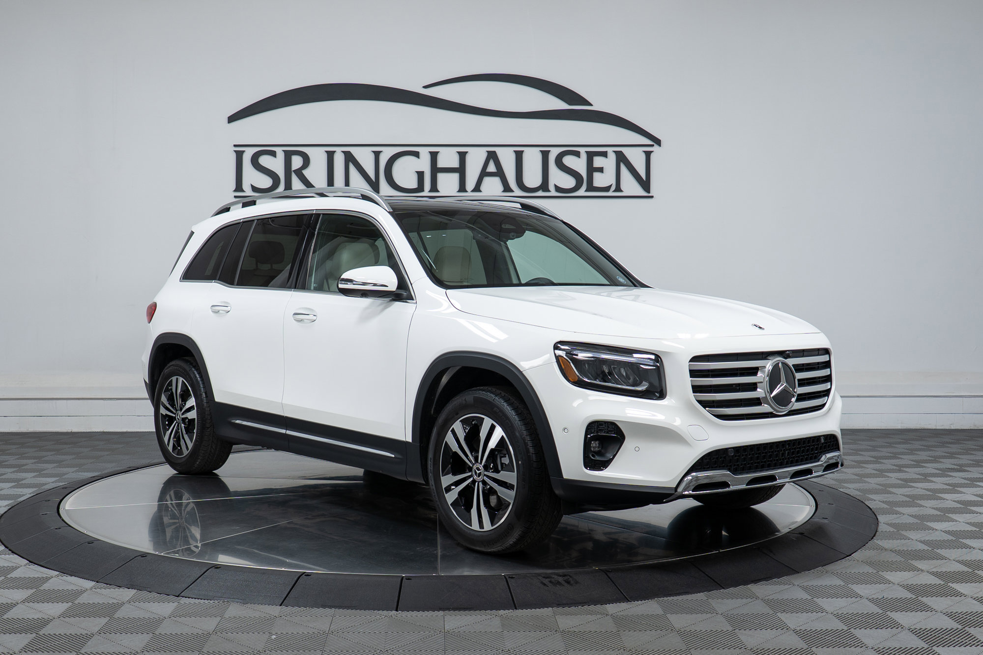 New 2026 Mercedes-Benz GLB 250 4MATIC image 3