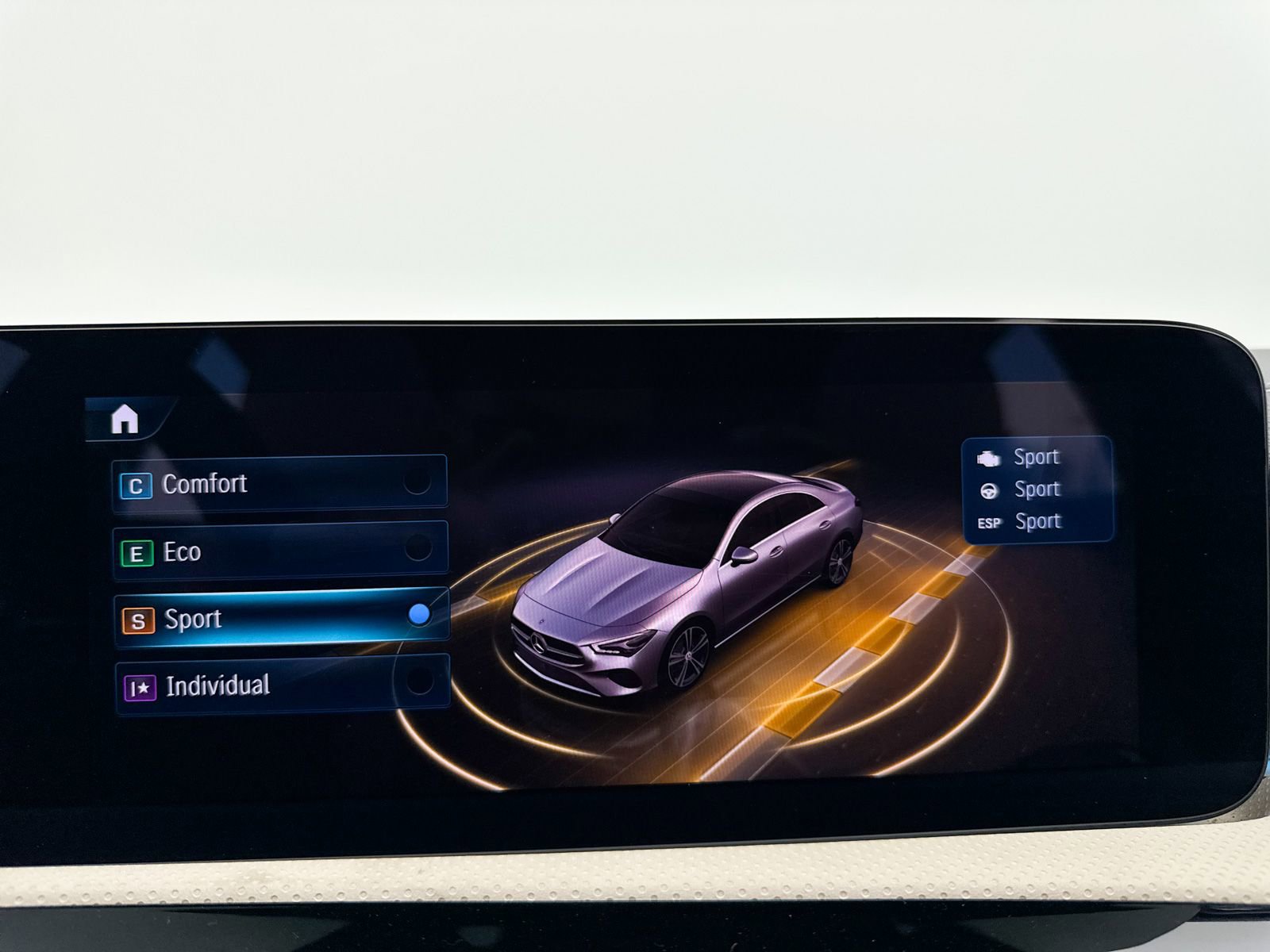 Used 2024 Mercedes-Benz CLA 250 4MATIC image 11