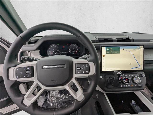 New 2026 Land Rover Defender 110 X-Dynamic SE AWD/4WD image 16