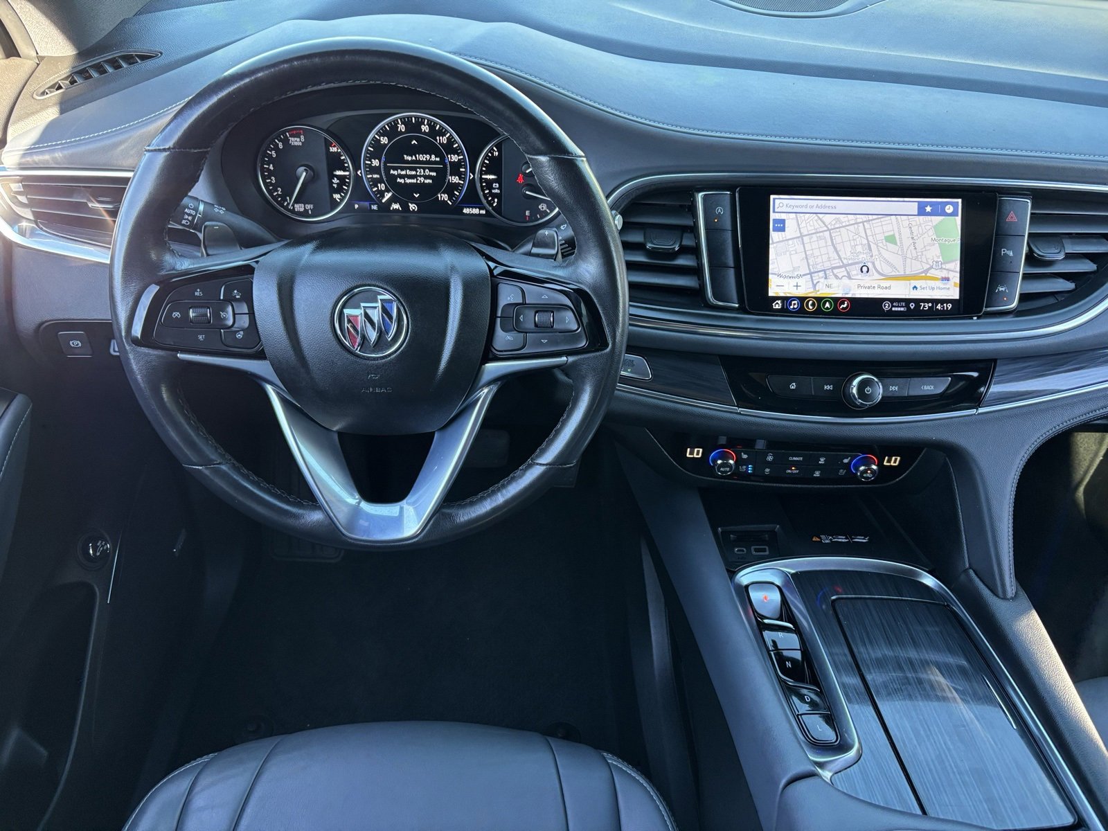 Used 2024 Buick Enclave Premium image 3