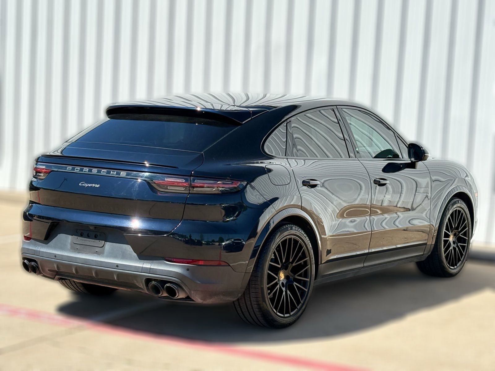 Used 2023 Porsche Cayenne Coupe AWD/4WD image 7